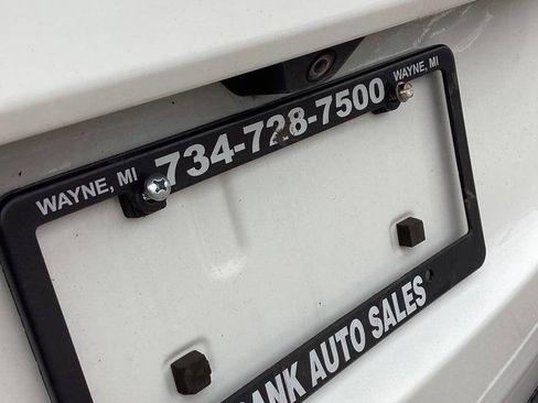 Used 2014 Jeep Grand Cherokee Limited w/ Luxury Group II image 18