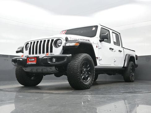 Used 2023 Jeep Gladiator Mojave w/ Trailer Tow Package AWD/4WD image 25