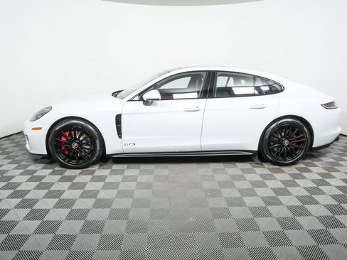 Certified 2023 Porsche Panamera GTS image 2