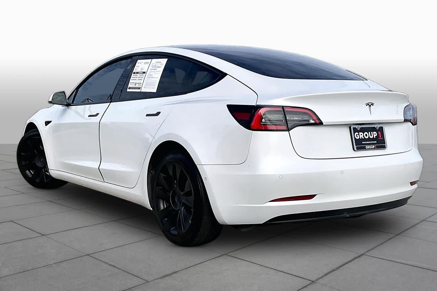 Used 2021 Tesla Model 3 Standard Range Plus RWD image 10