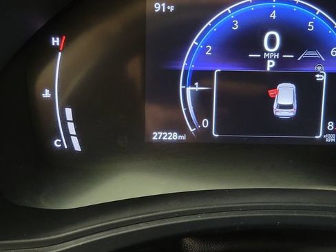 Used 2025 Toyota Grand Highlander FWD image 2
