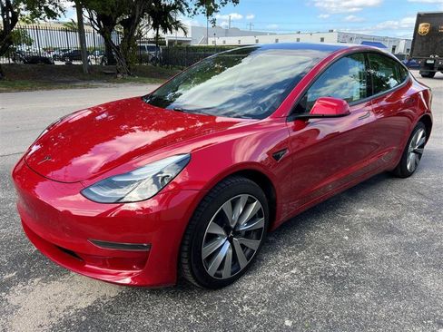 Used 2023 Tesla Model 3 Standard Range RWD image 4