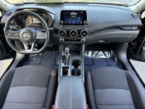 Used 2022 Nissan Sentra SV w/ Trunk Package image 9