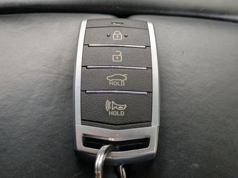 Used 2017 Genesis G90 3.3T Premium image 36