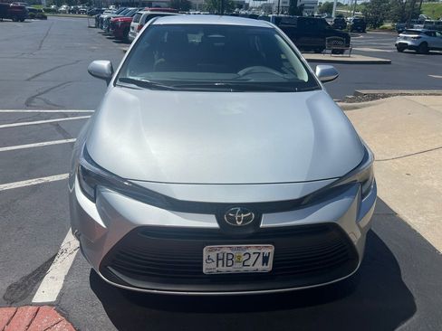 Used 2026 Toyota Corolla LE w/ LE Premium Package AWD/4WD image 2