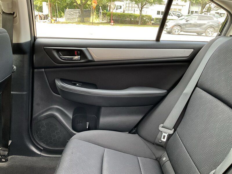 Used 2015 Subaru Legacy 2.5i Premium AWD/4WD image 15