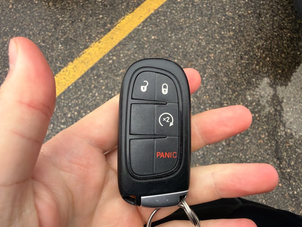 Used 2021 Jeep Cherokee Trailhawk AWD/4WD image 17