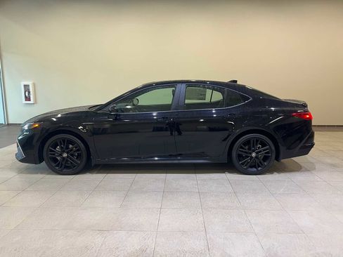 New 2026 Toyota Camry Hybrid image 3