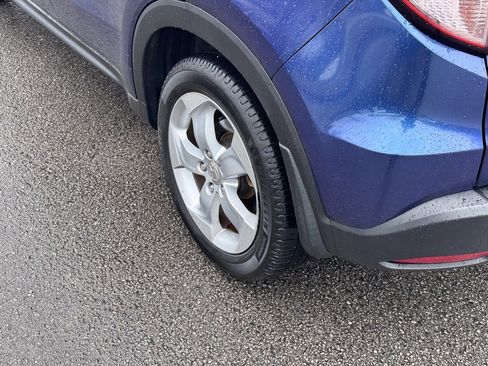 Used 2016 Honda HR-V EX image 9