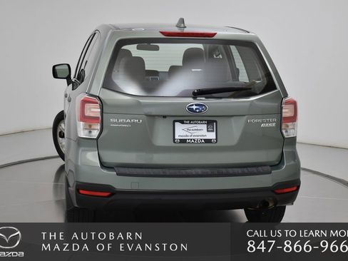 Used 2017 Subaru Forester 2.5i AWD/4WD image 10