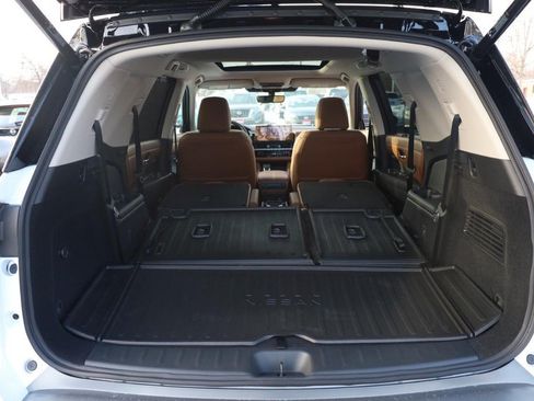New 2026 Nissan Pathfinder Platinum AWD/4WD image 7
