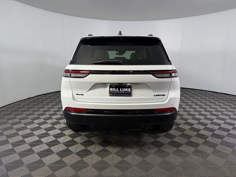 Used 2025 Jeep Grand Cherokee Limited w/ Luxury Tech Group II image 7