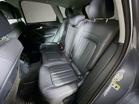 Used 2018 Audi Q5 2.0T Premium Plus w/ Premium Plus Package AWD/4WD image 19