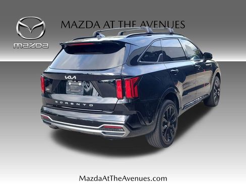 Used 2022 Kia Sorento SX image 17