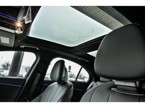 New 2026 Mercedes-Benz E 350 4MATIC Sedan image 8