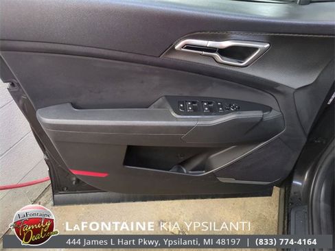 Certified 2024 Kia Sportage LX image 14