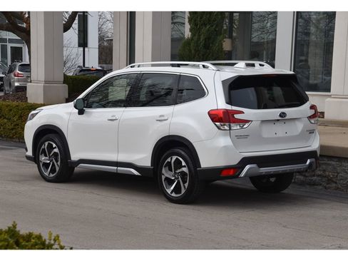 Used 2023 Subaru Forester Touring image 6