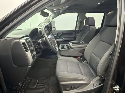 Used 2018 Chevrolet Silverado 1500 LT w/ All Star Edition AWD/4WD image 5
