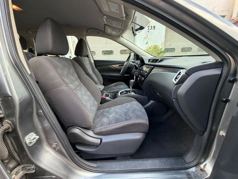 Used 2016 Nissan Rogue S image 34