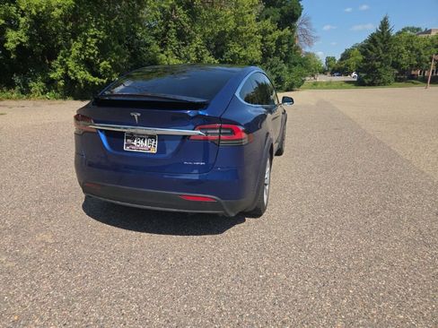 Used 2019 Tesla Model X AWD/4WD image 14