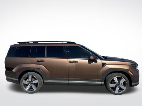 Used 2024 Hyundai Santa Fe Limited image 4