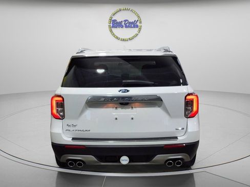 Used 2020 Ford Explorer Platinum w/ Premium Technology Package AWD/4WD image 4