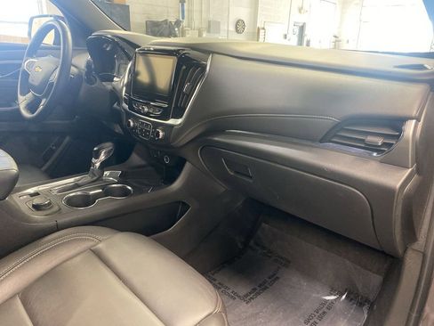Certified 2023 Chevrolet Traverse LT w/ Rear Camera Mirror Package FWD image 30