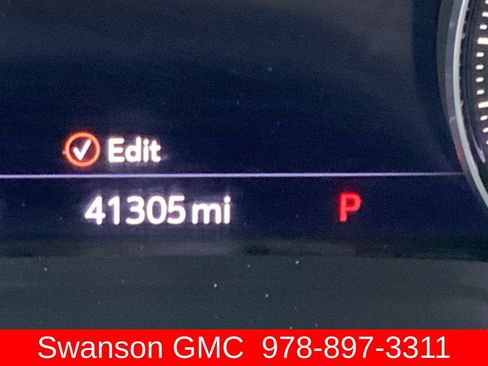 Certified 2022 Buick Envision Essence w/ Technology Package I AWD/4WD image 13