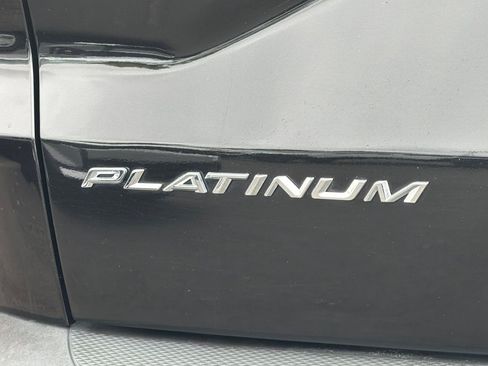 Used 2024 Ford Escape Platinum AWD/4WD image 36