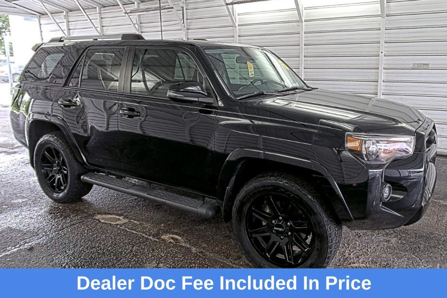 Used 2022 Toyota 4Runner SR5 Premium w/ Moonroof Package AWD/4WD image 1