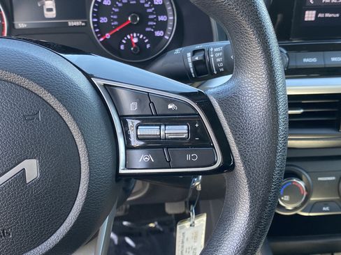 Used 2024 Kia Forte LXS image 25