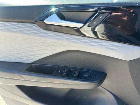 Used 2023 Volkswagen Taos S w/ Driver Assistance Package image 25