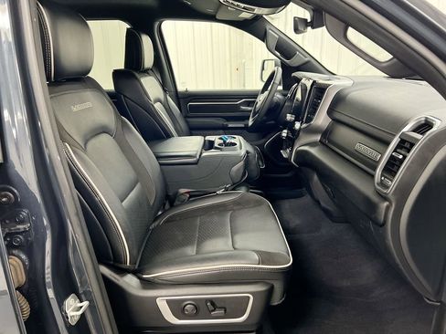 Used 2025 RAM 1500 Laramie AWD/4WD image 22