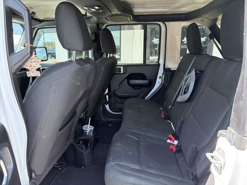 Used 2019 Jeep Wrangler Unlimited Sport S image 5