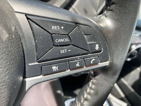 Used 2022 Nissan Sentra SV FWD image 37