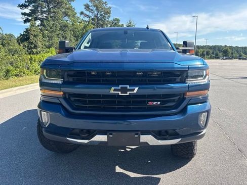 Used 2018 Chevrolet Silverado 1500 LT w/ True North Edition AWD/4WD image 11
