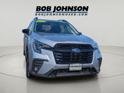 Used 2025 Subaru Ascent Onyx Edition AWD/4WD image 1