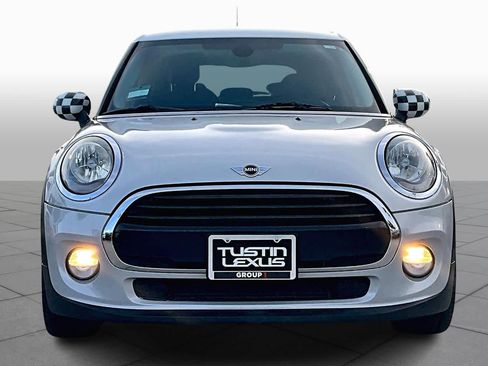 Used 2016 MINI Cooper 4-Door Hardtop image 3