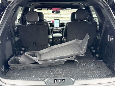 Certified 2023 Ford Explorer ST w/ Technology Package image 8