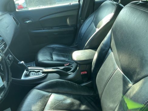 Used 2012 Chrysler 200 Limited image 23