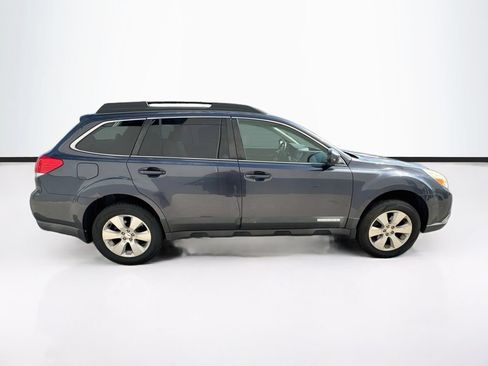 Used 2010 Subaru Outback 3.6R Limited w/ Popular Equipment Group 2A AWD/4WD image 4