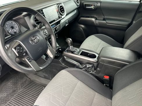 Certified 2023 Toyota Tacoma TRD Off-Road image 11