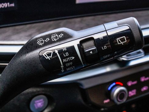 Used 2024 Kia Sorento SX Prestige w/ Olive Brown Leather Package image 31