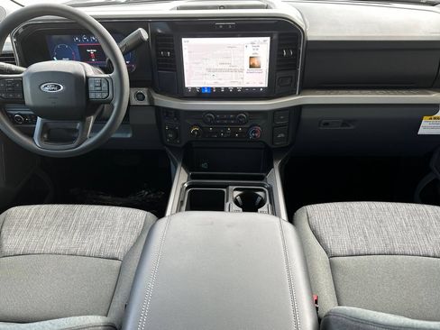 New 2026 Ford F250 XLT w/ XLT Premium Package AWD/4WD image 13