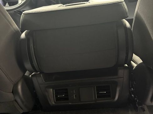 Used 2024 Chevrolet Silverado 1500 Custom AWD/4WD image 25
