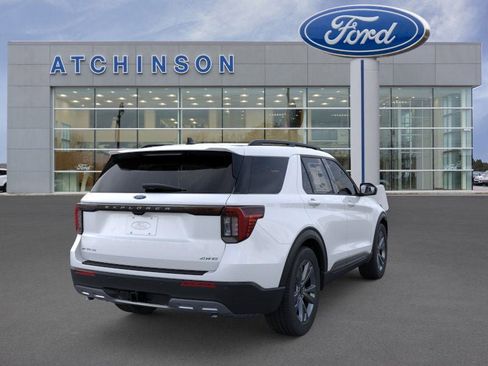 New 2026 Ford Explorer Active w/ Active Comfort Package AWD/4WD image 8