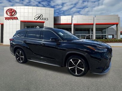 Certified 2022 Toyota Highlander XSE