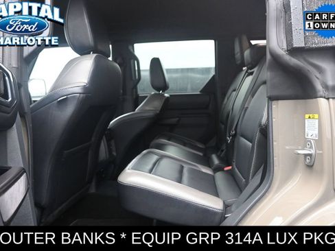 Used 2025 Ford Bronco Outer Banks AWD/4WD image 11