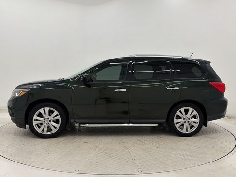 Used 2018 Nissan Pathfinder SL w/ SL Premium Package FWD image 2