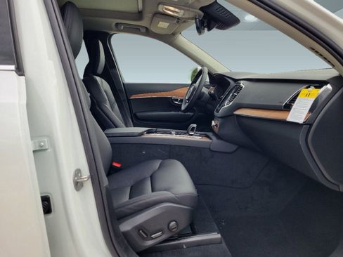 New 2024 Volvo XC90 T8 Plus w/ Protection Package Premier image 43